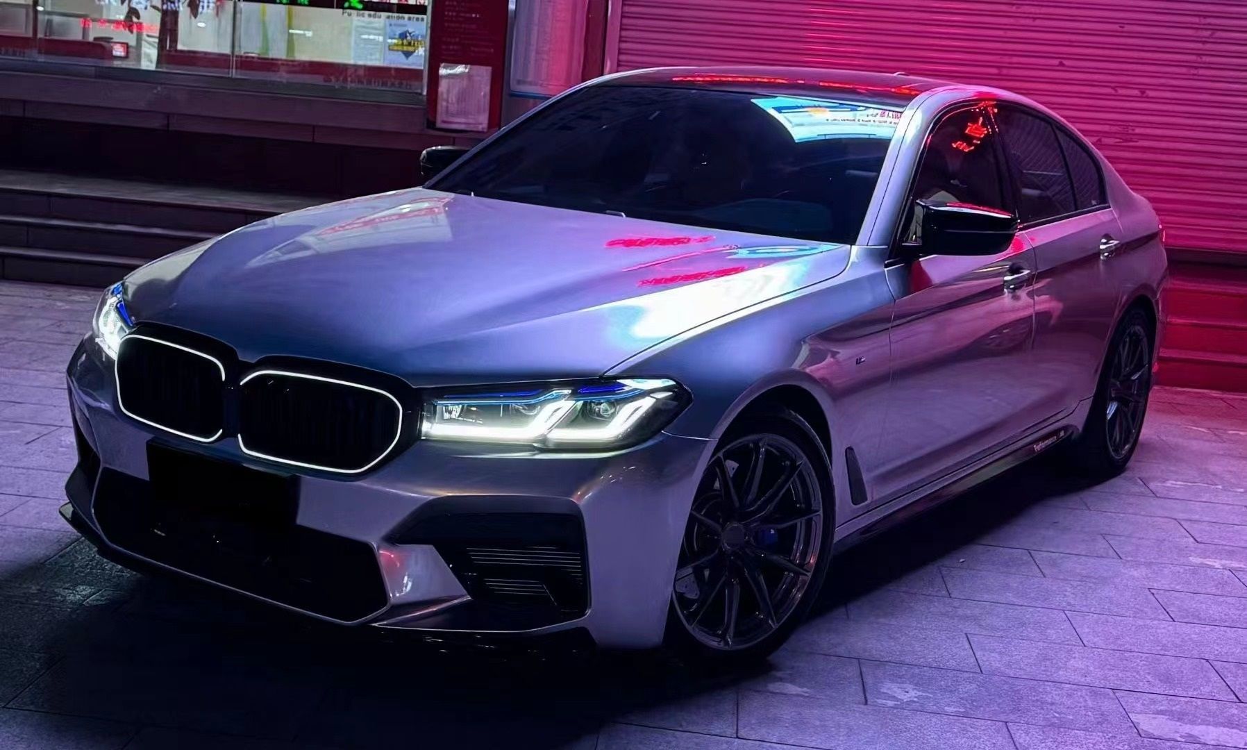 Bmw 5 Serisi G30 LCI / 2020+ Uyumlu Ledli Panjur