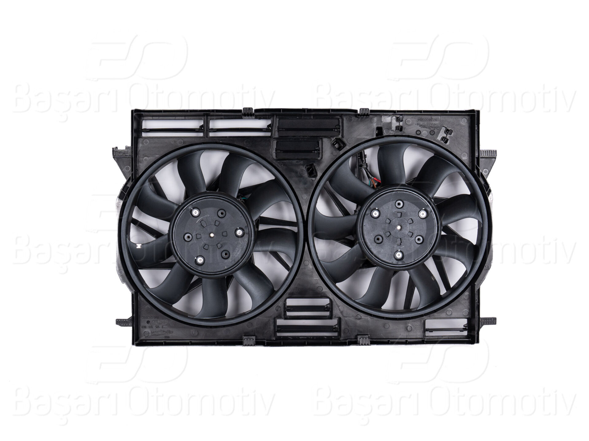 Audi Q7 Fan Motoru Davlumbazlı 390Mm 600W 9 Kanat Touareg CR7 2.0 TFSI 18-23