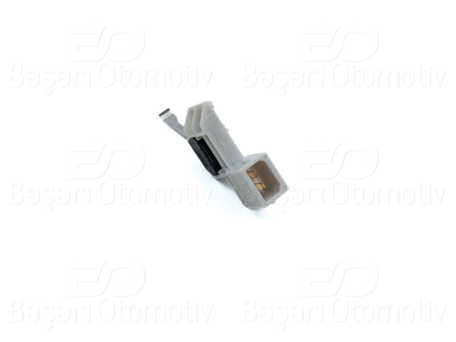 Audi A3 8L1 1998 2004 A4 8D2 1998 2001 Volkswagen Bora 1J2 1999 2005 Polo 9A4 2001 2009 Passat 3B2 1996 2000 Seat Toledo 1M2 1998 2004 Skoda Superb 3U4 2001 2005 Bagaj Kapak Kilit Sivici