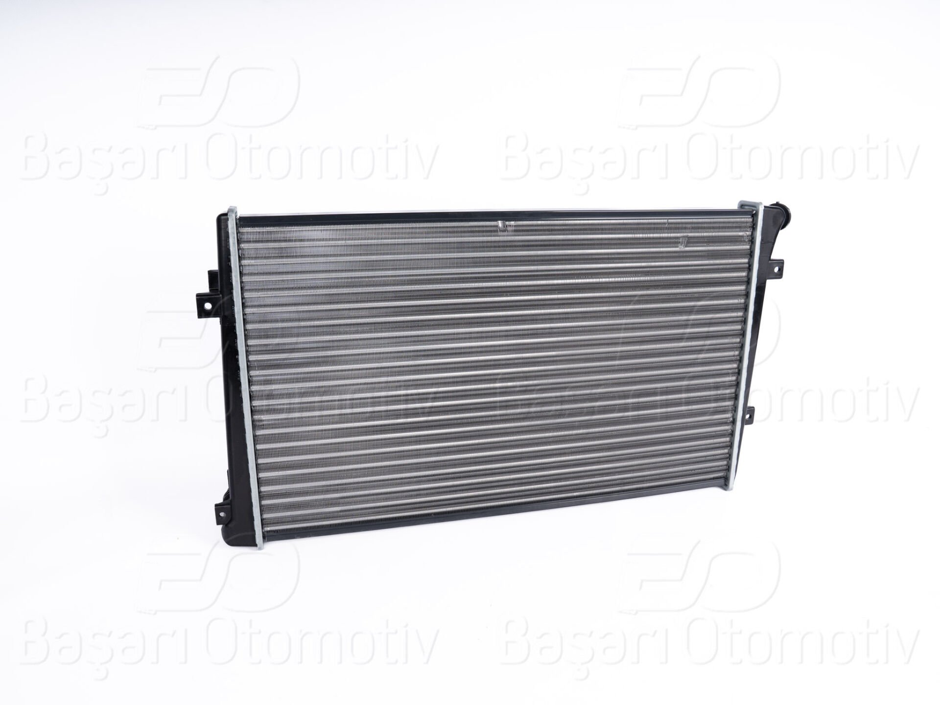 Volkswagen Caddy 1.9 2.0 TDI 2005 Su Radyatörü Mekanik MT 650x398x32