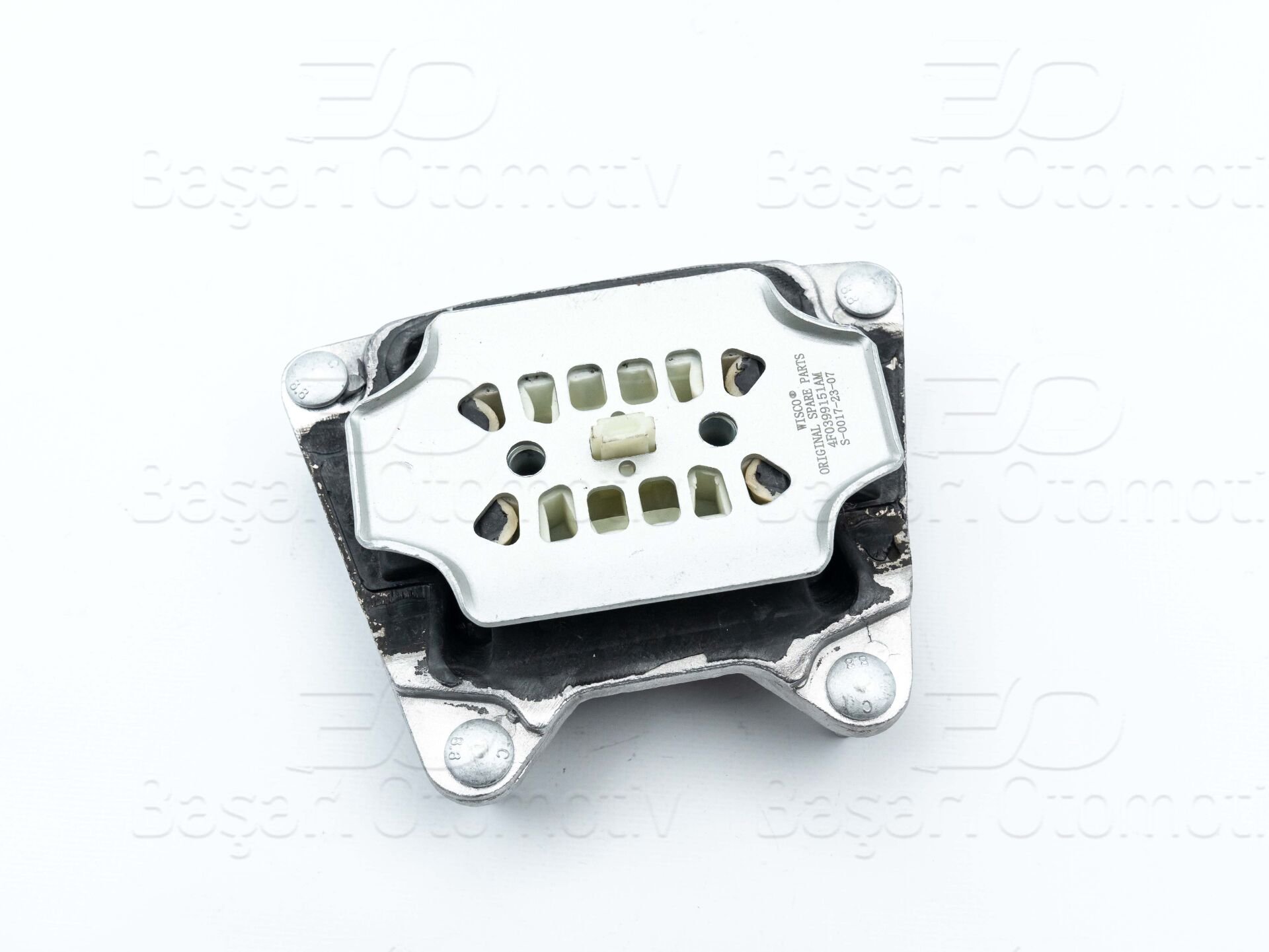 Audi A6 2004-2011 Uyumlu Şanzıman Takozu Alt