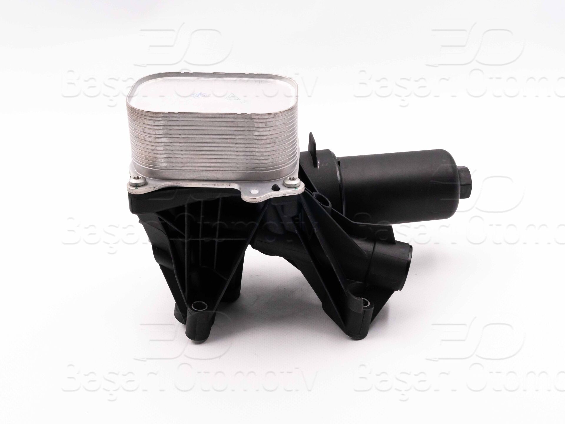 Volkswagen Golf 8 Skoda Superb 3 Seat Leon 2.0 TDI Yağ Filtre Kütüğü Komple (Soğutucu Üzerinde)