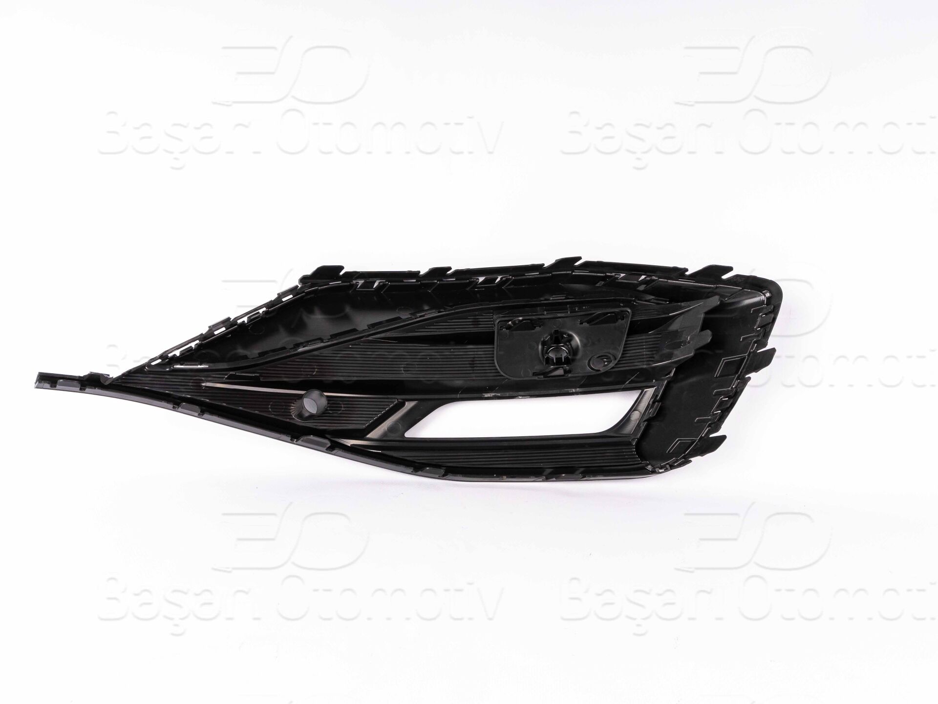 Seat Leon FR (KL1) 2020 Sonrası Tampon Izgarası Ön Sol Sensörlü