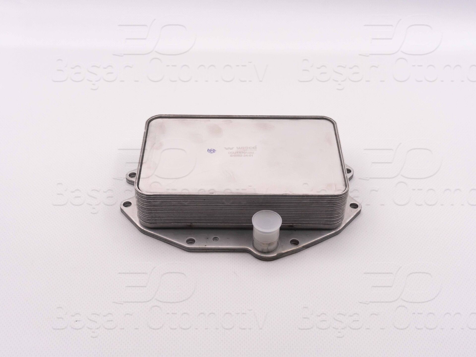 Volkswagen Touareg Audi A4 Q5 SQ5 3.0 TSI 2016 ve Sonrası Tek Kütüksüz Yağ Soğutucusu