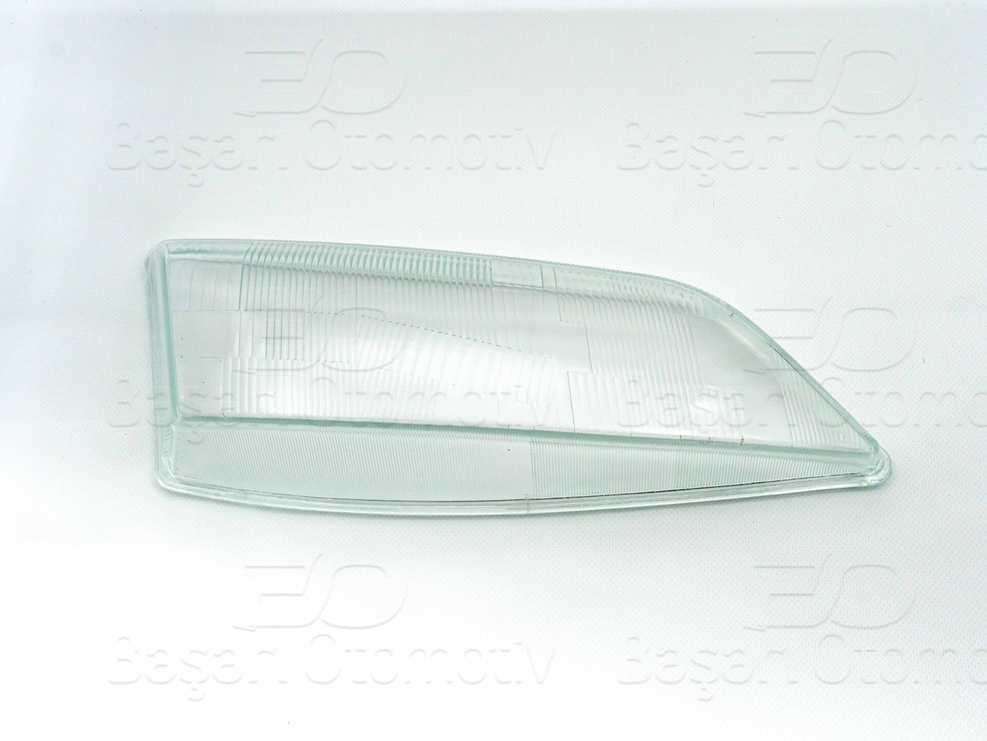 Opel Vectra B 1996 Sonrası Sağ Far Camı