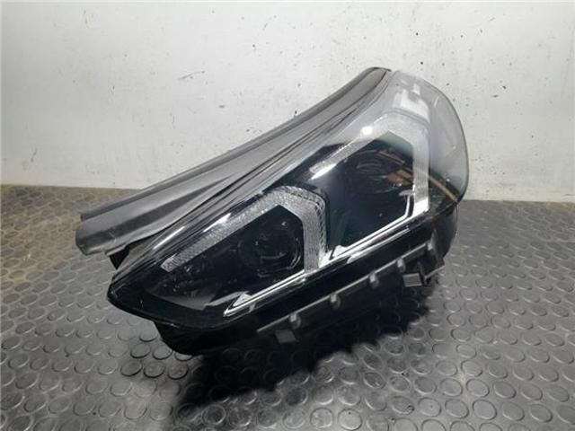 X1 U11 2022- Ön Far Led Sol