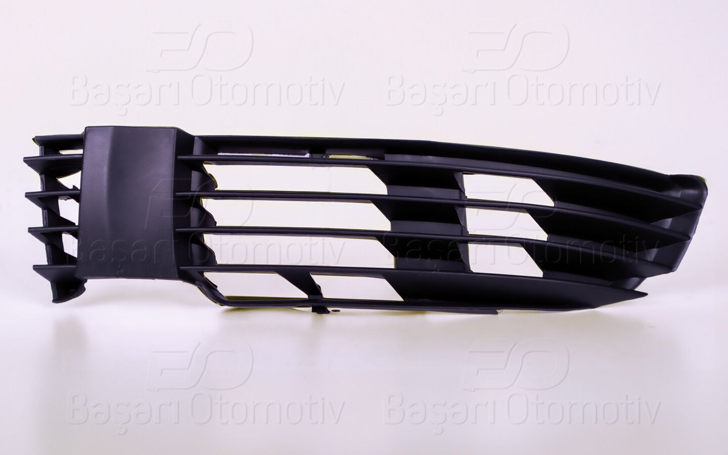 Volkswagen Passat 2001-2005 Tampon Izgarası Sol Sissiz