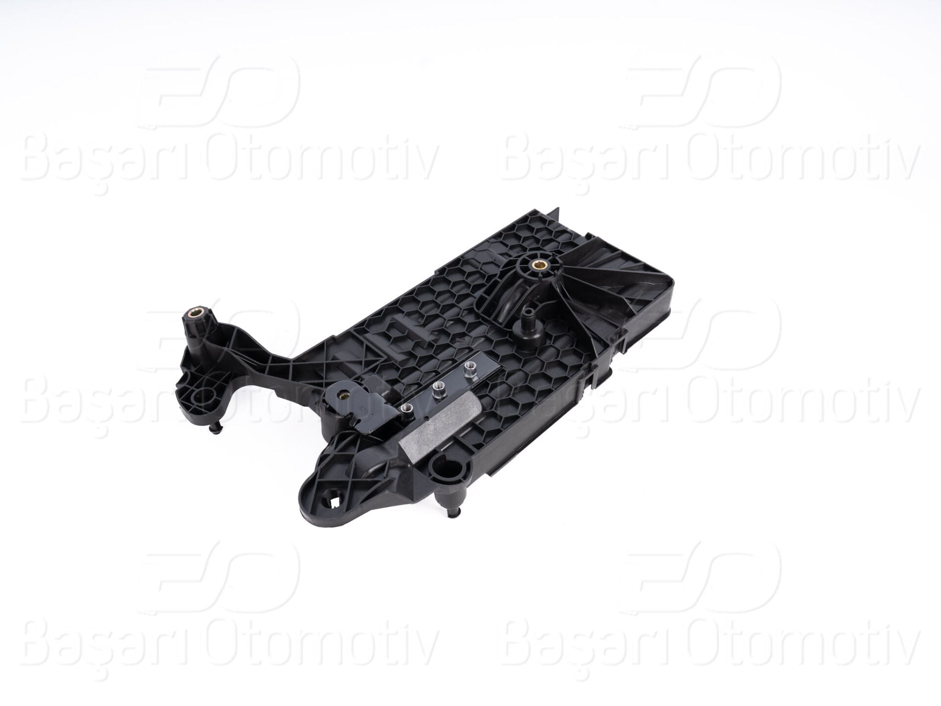 Volkswagen Golf 7 2013 Sonrası Aku Alt Braketi