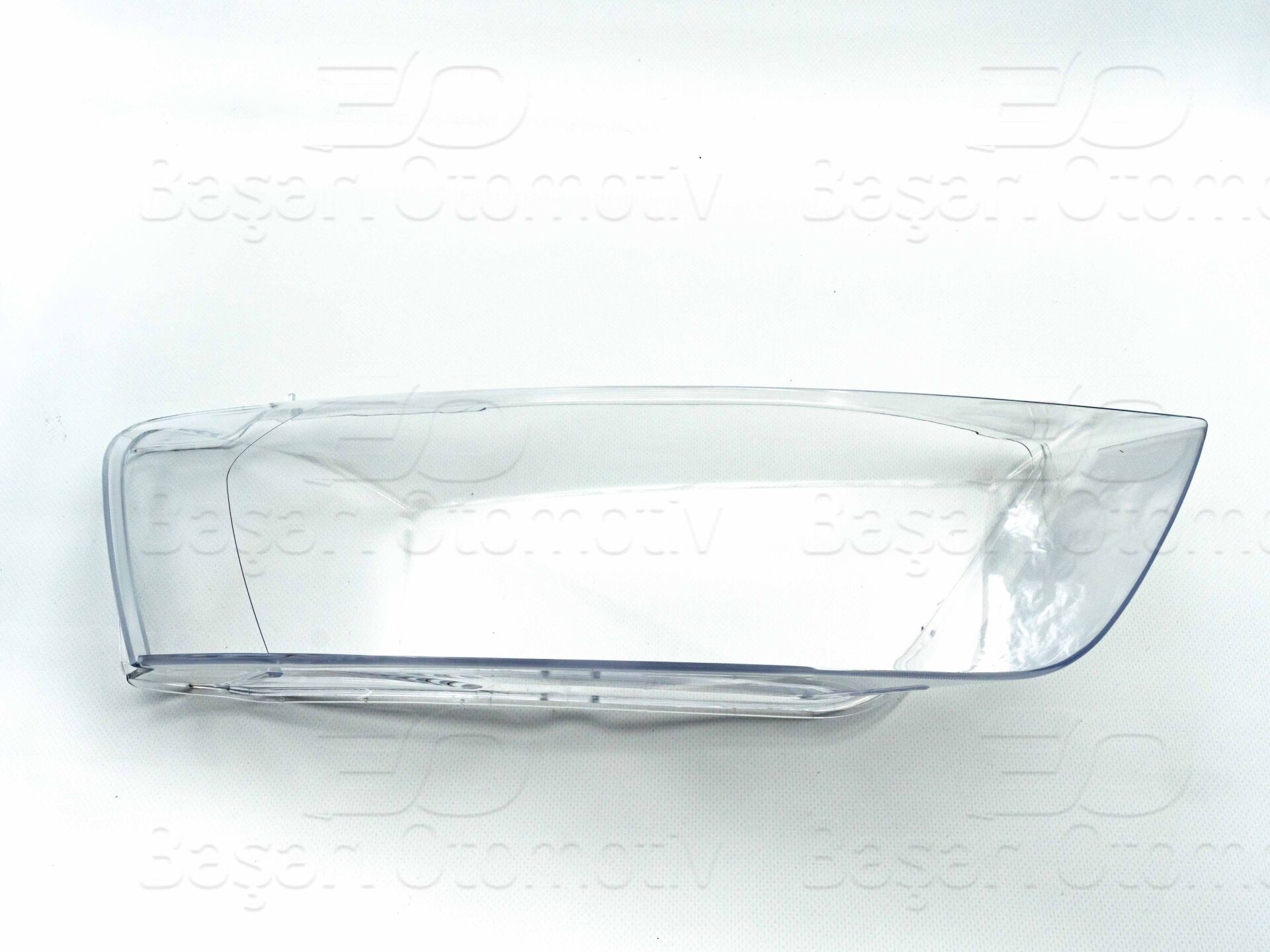 Audi Q3 2012 Sonrası Far Camı Sağ