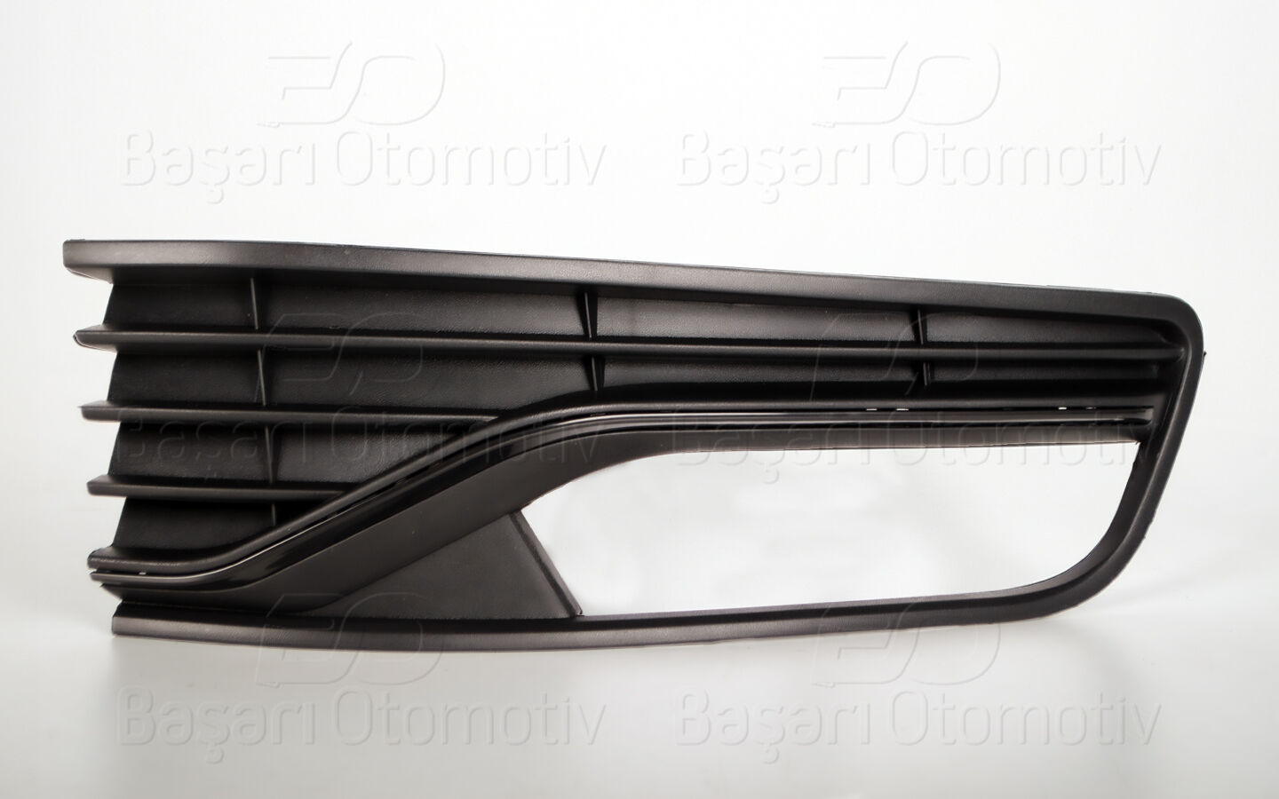 Volkswagen Polo 2014-2018 Sağ Sisli Nikelajsız Üçgen Braketli Tampon Izgarası