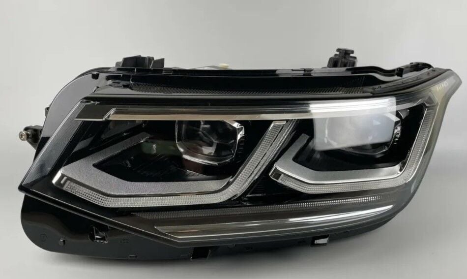 Volkswagen Tiguan 2021+ Uyumlu Yedek Parça Full Led Far (Halojen Far İçin)