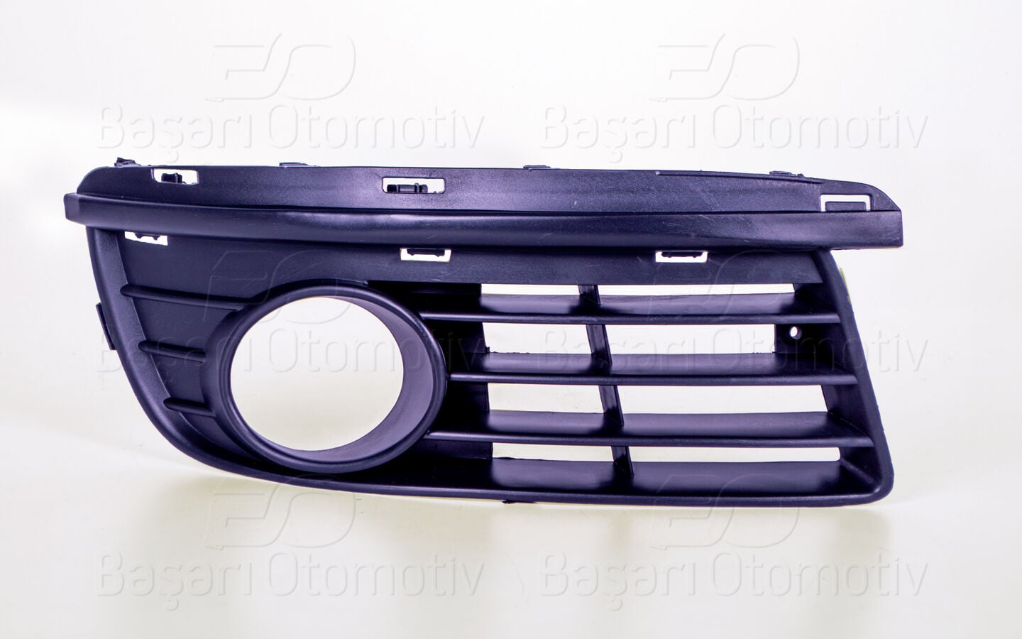Volkswagen Jetta 2005-2010 Sağ Sisli Nikelajsız Tampon Izgarası