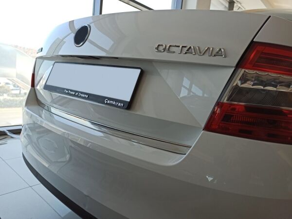Skoda Octavia 2015-2019 Uyumlu Krom Bagaj Çıtası