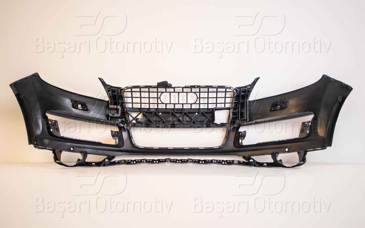 Audi Q7 2010 Sonrası Ön Tampon