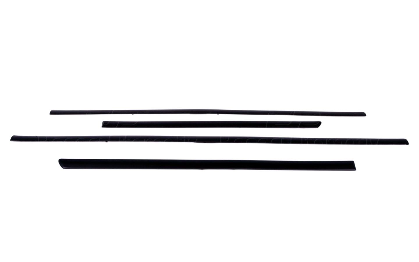 Volkswagen Golf 4 1998-2004 Arası Uyumlu Siyah Kapı Çıtası Seti (4 Parça)