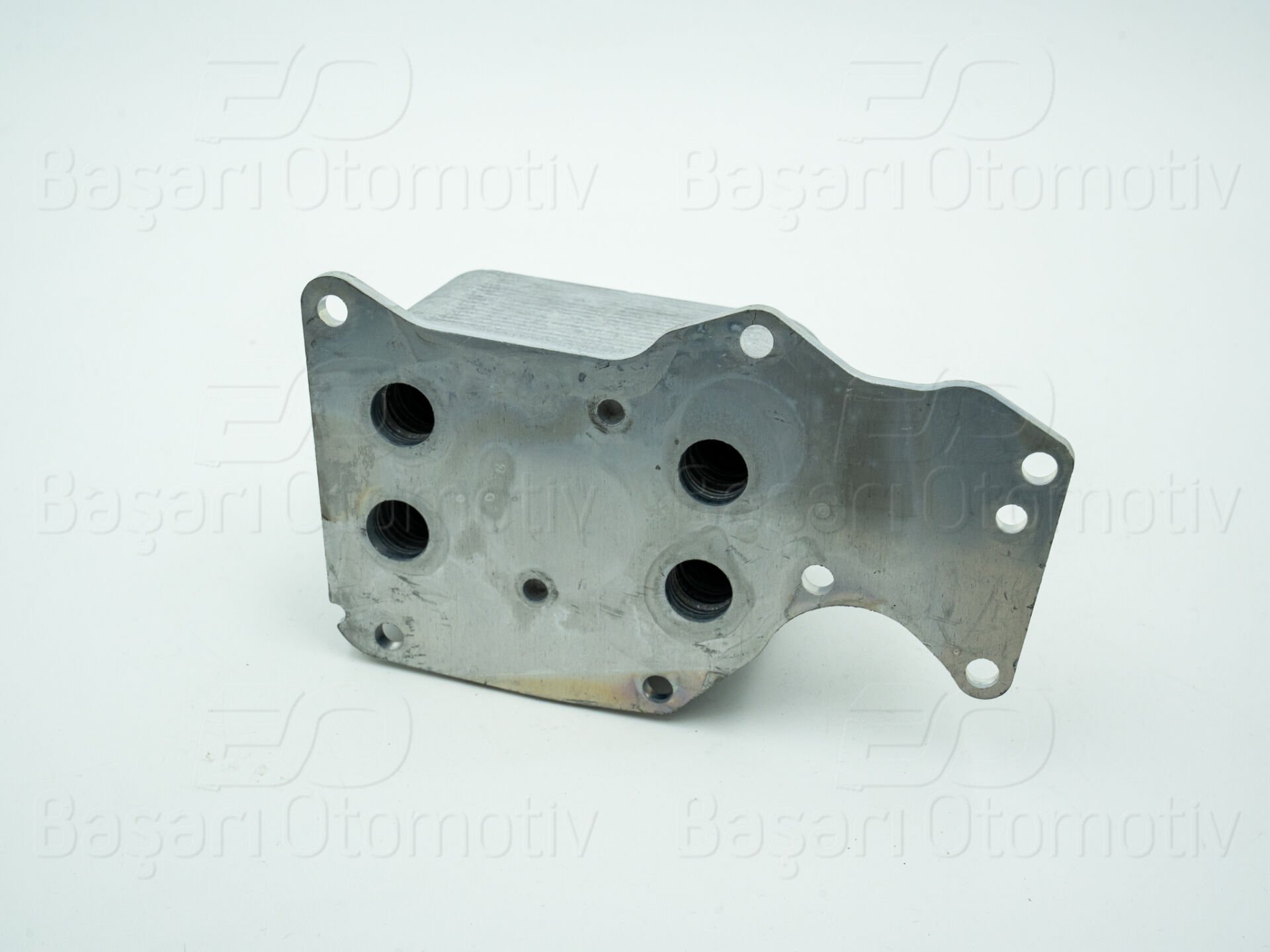 BMW 1 3 4 5 Serisi F20 2015 ve Sonrası Uyumlu Kütüksüz Yağ Soğutucusu