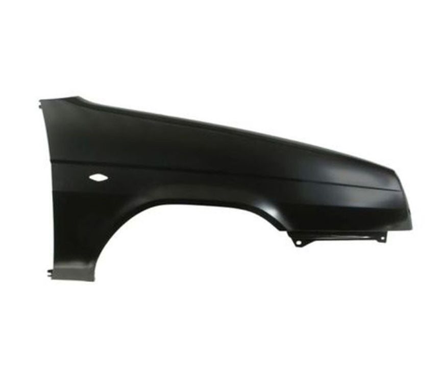 Favorit 1989 Ön Çamurluk Sağ