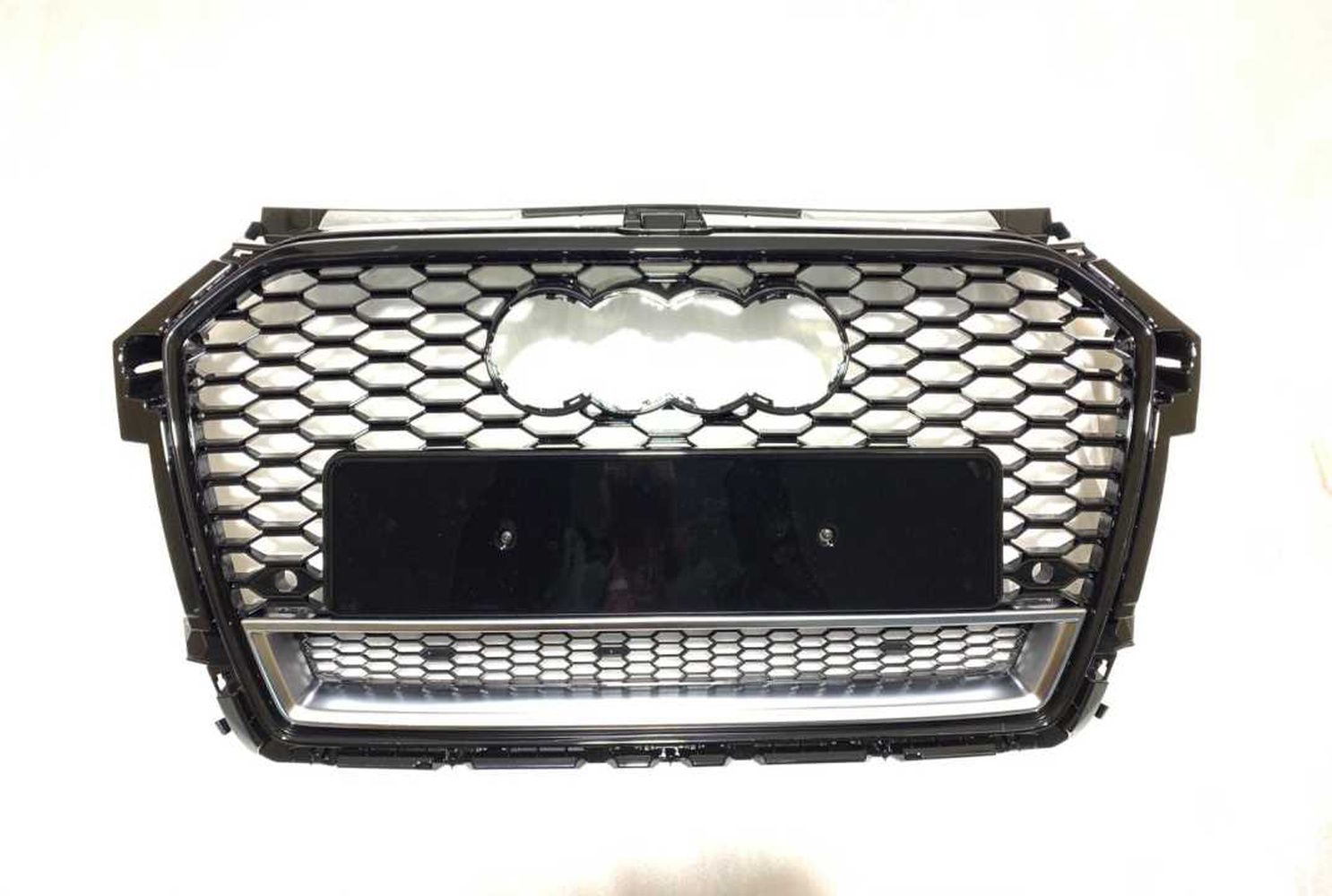 Audi A1 RS1 2016 ve Sonrası Panjur Siyah