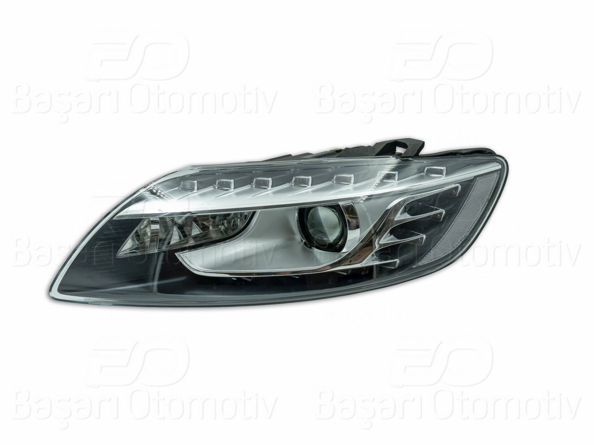 Audi Q7 2010-2015 Far Sol Bi-Xenon LED Viraj Aydınlatmalı Beyinli