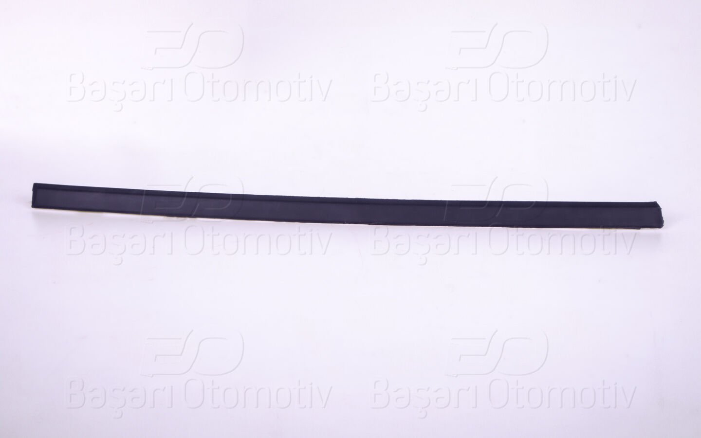 Volkswagen T7 2015 ve Sonrası Uyumlu Sağ Tampon Izgarası