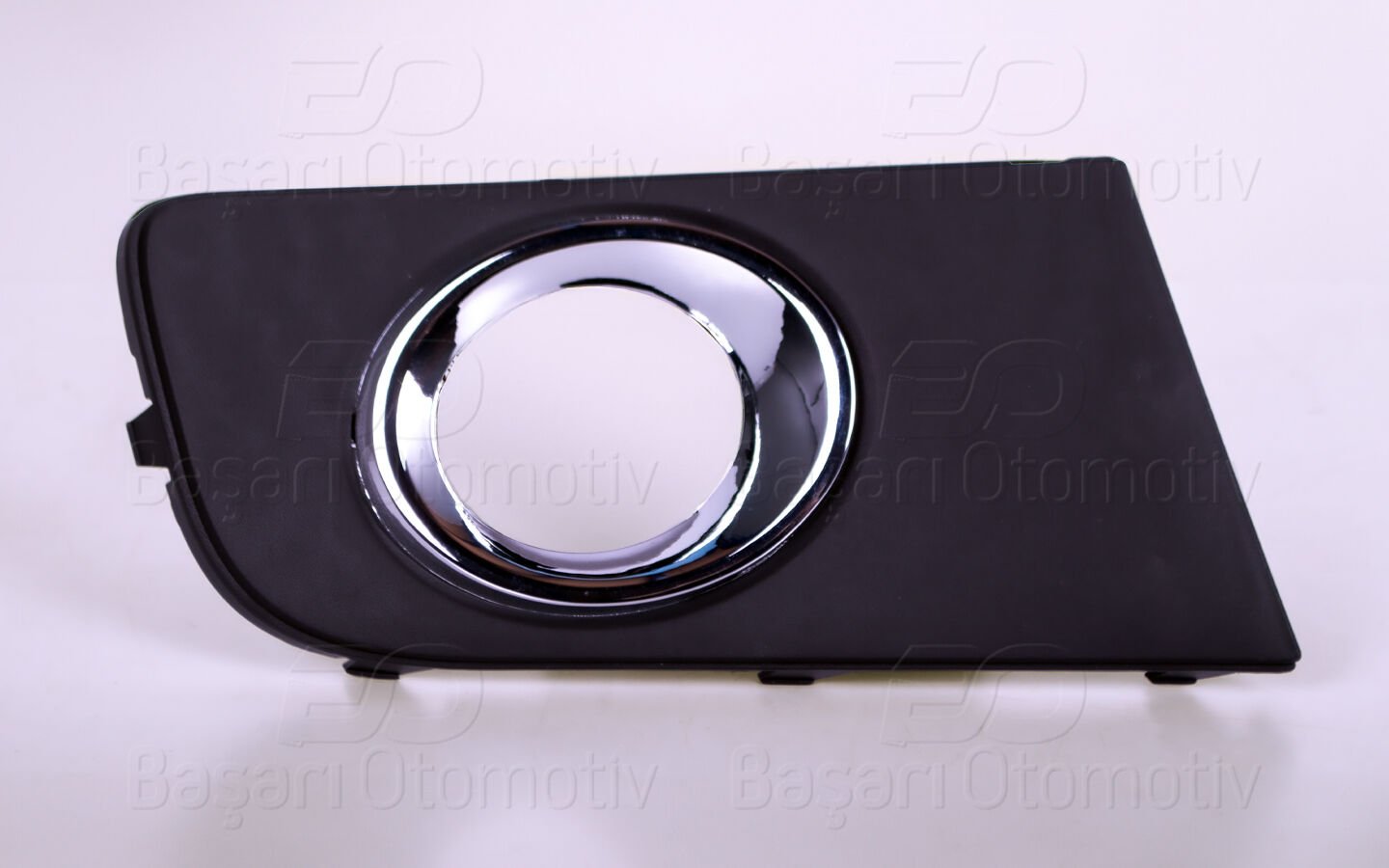 Volkswagen Amarok 2013-2016 Sağ Sisli Nikelajlı Tampon Izgarası