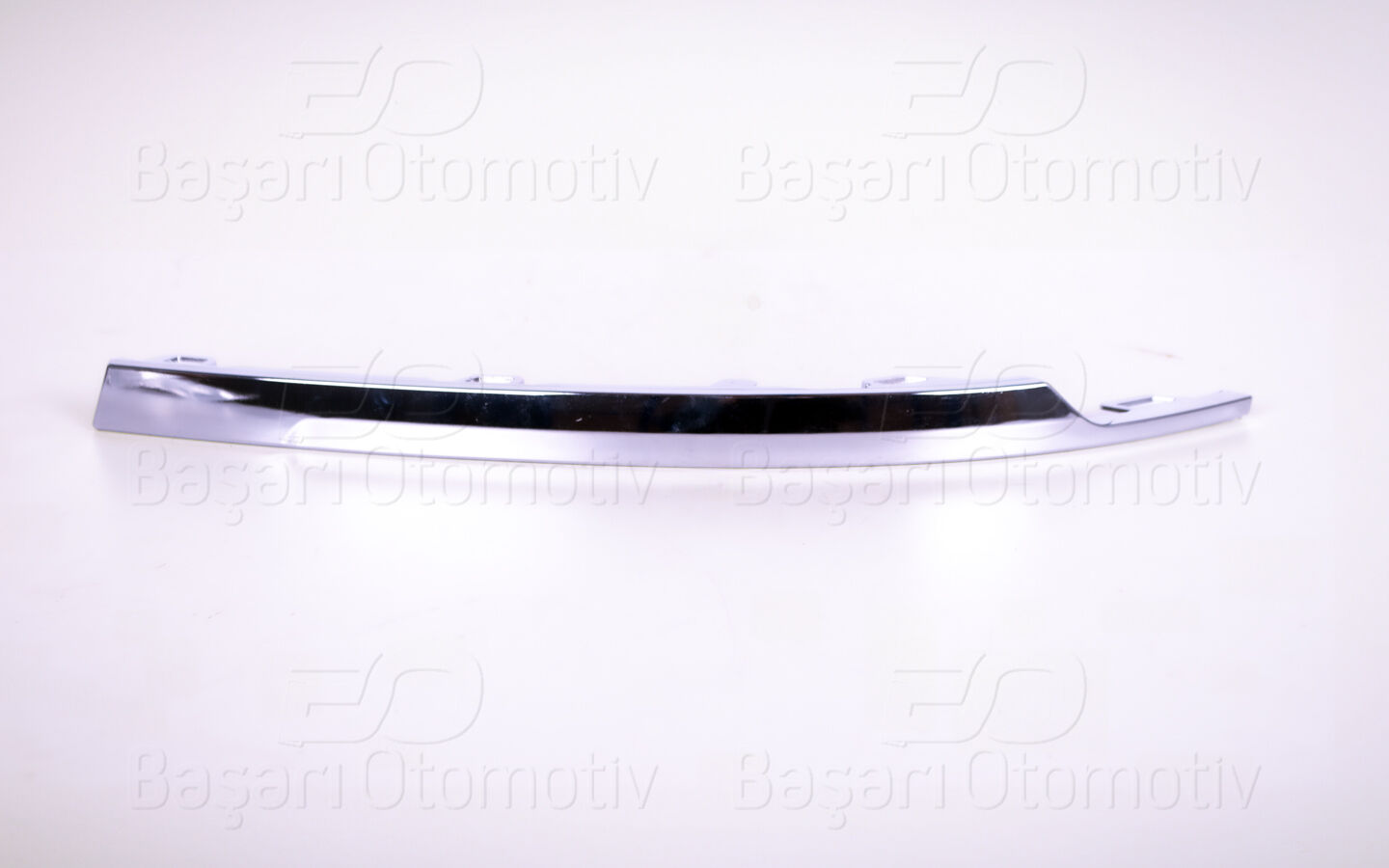 Volkswagen Tiguan 2016-2020 Arka Sağ Nikelajlı Tampon Çıtası