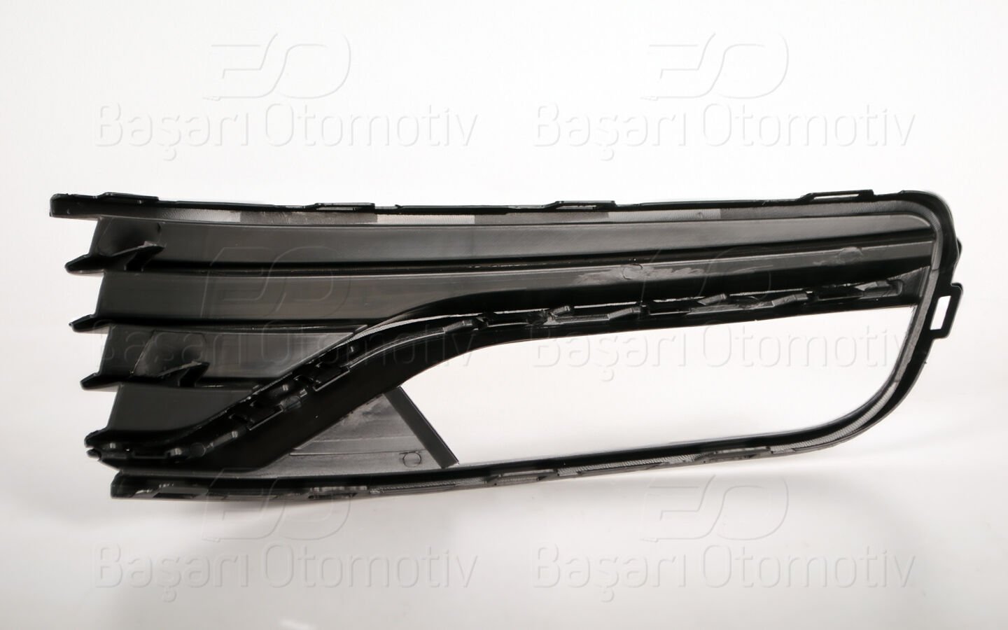 Volkswagen Polo 2014-2018 Sol Sisli Nikelajsız Üçgen Braketli Tampon Izgarası