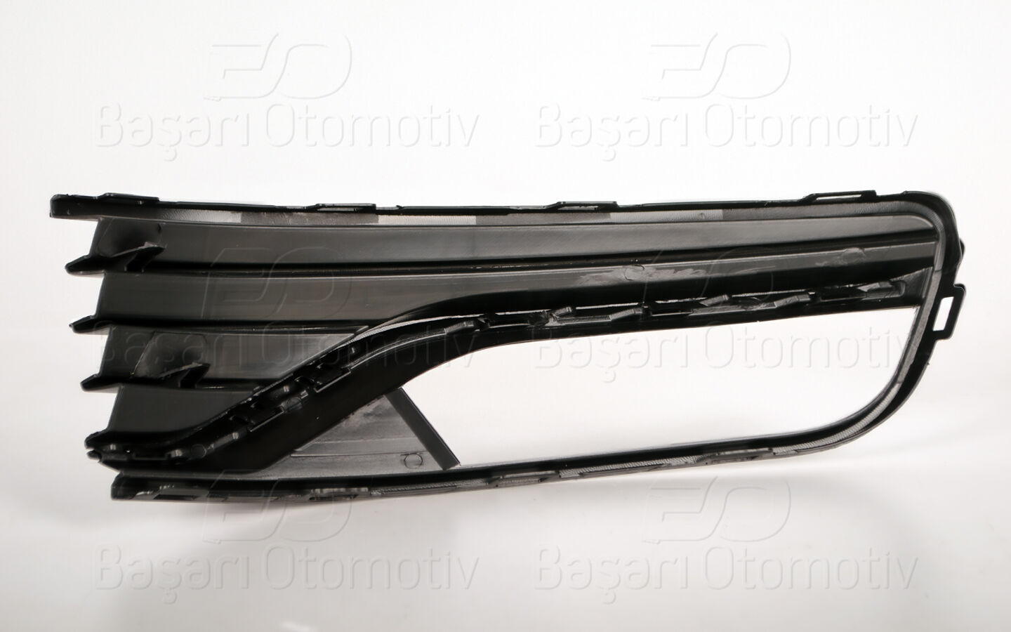 Volkswagen Polo 2014-2018 Sol Sisli Nikelajsız Üçgen Braketli Tampon Izgarası