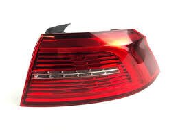 Volkswagen Passat B8 Highline R-Line 2014 - 2018 Sağ Stop Lambası
