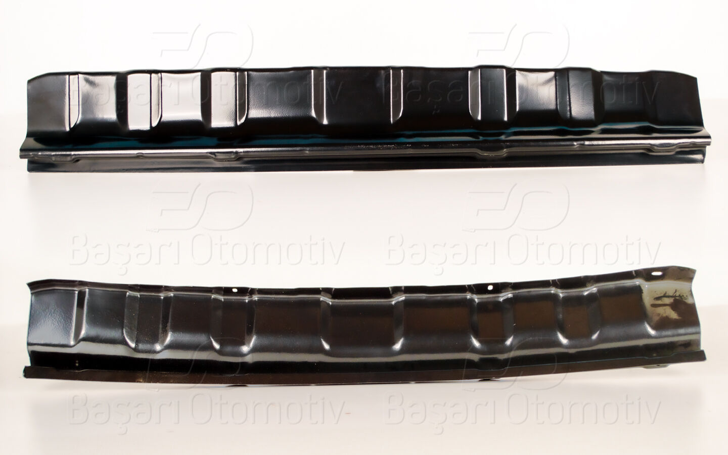 Volkswagen Touareg 2010-2015 Arka İç Tampon Demiri