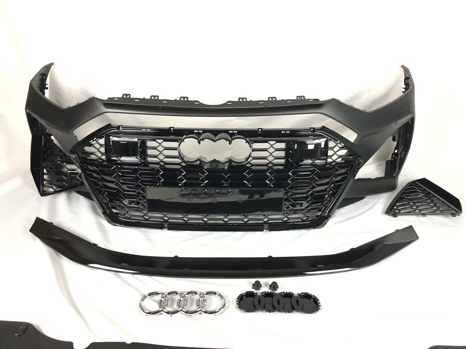Audi A7 2018+ Uyumlu RS Ön Tampon Seti
