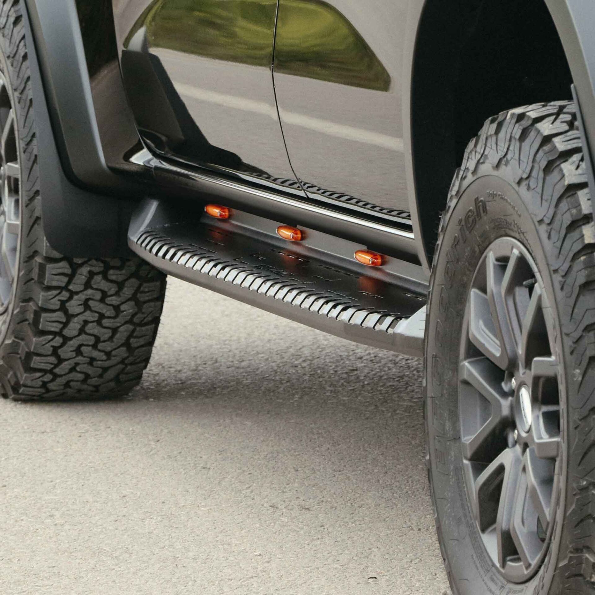 Volkswagen Amarok 2010-2017 Uyumlu Yedek Parça Off Road Yan Basamak (Side Steps) AQM4WD S30