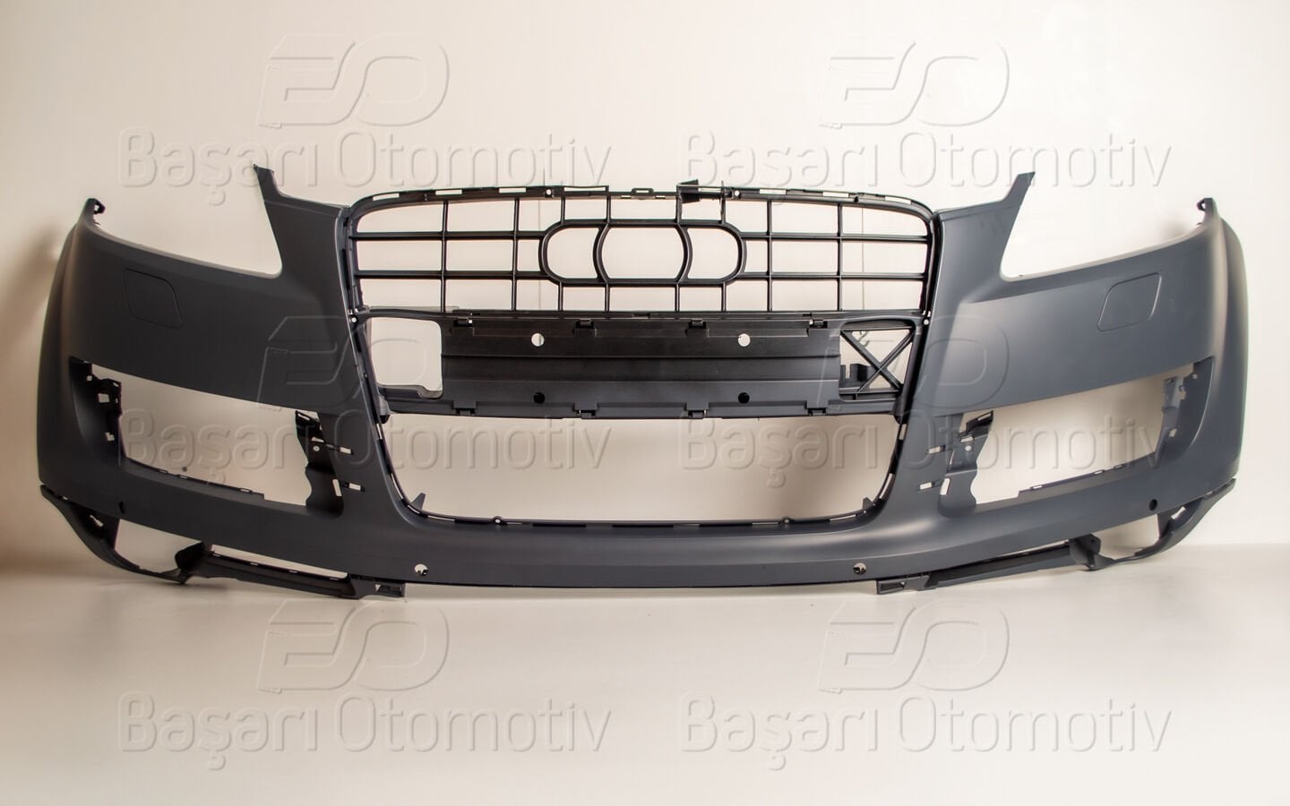 Audi Q7 3.0 TDI 2006-2010 Tampon On Sensörlü Far Yıkamalı Astar