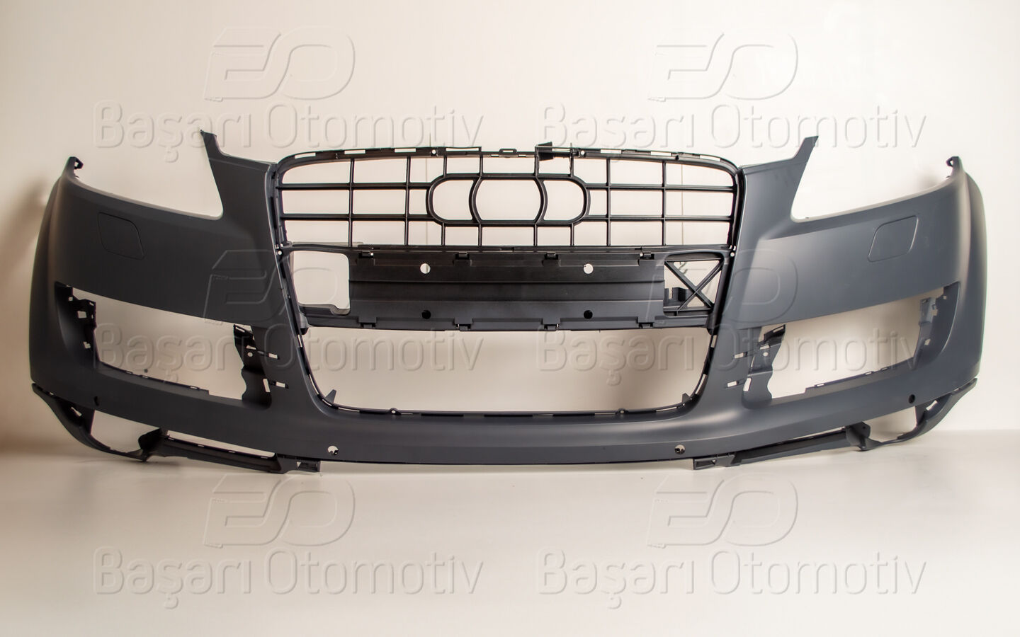 Audi Q7 3.0 TDI 2006-2010 Tampon On Sensörlü Far Yıkamalı Astar