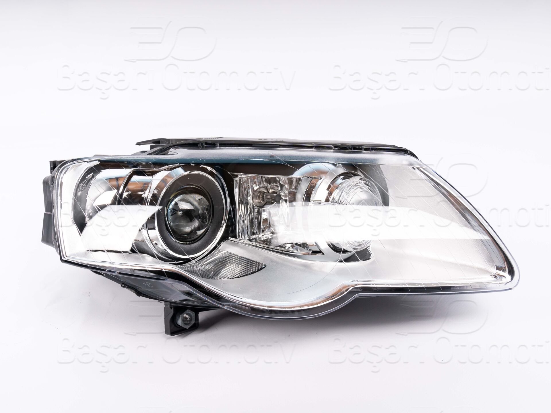 Volkswagen Passat B6 Sağ Xenon Far (Tek Beyinli)