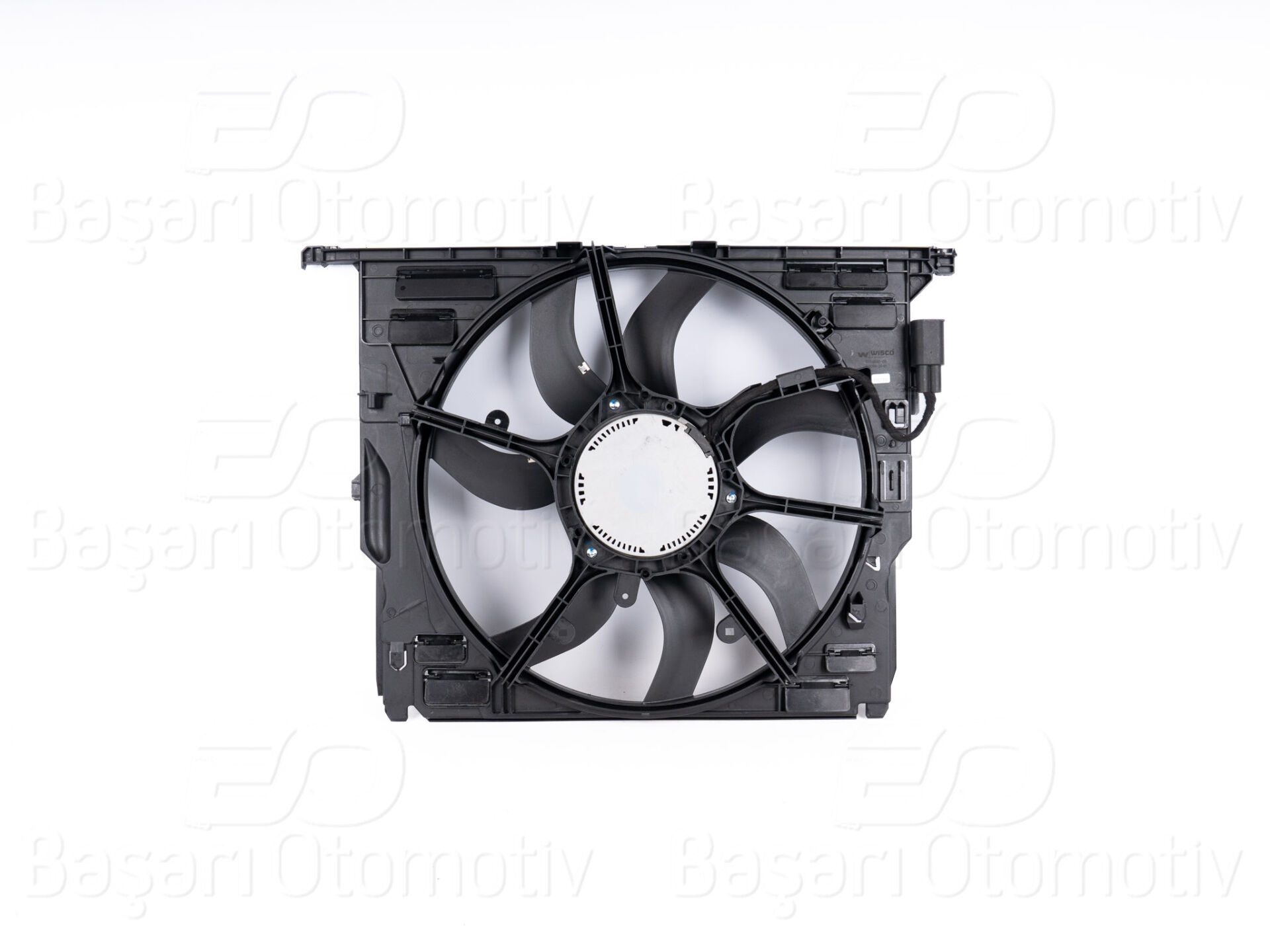 BMW F10 F07 F01 600W Fan Motoru Davlumbazlı 2010-2017