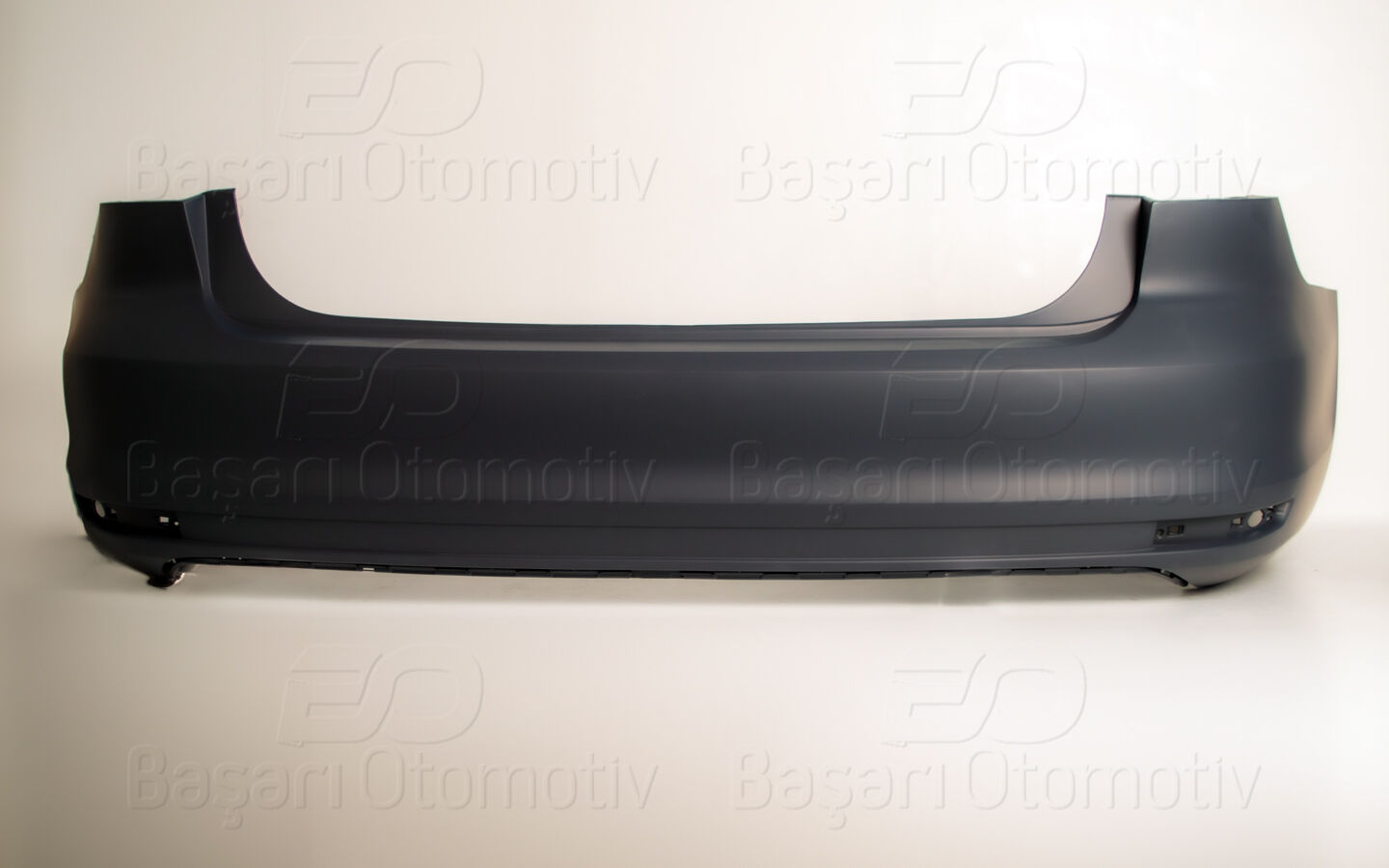 Volkswagen Jetta 2015-2018 Arka Tampon Sensörsüz Astarlı