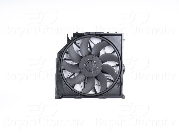 BMW X3 E83 2.0D 2004 Fan Motoru