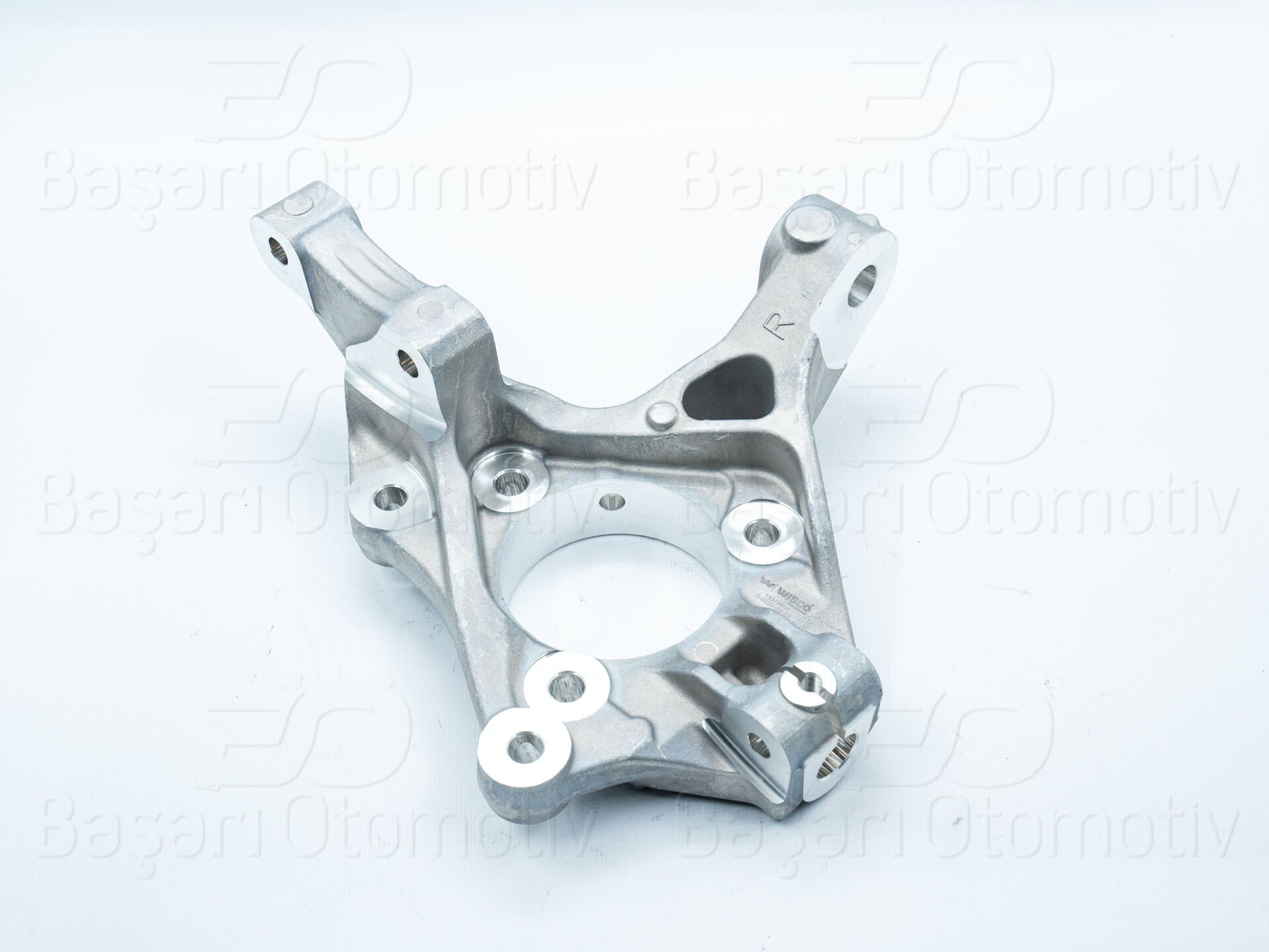 Opel Astra J Chevrolet Cruze 2009 ve Sonrası Uyumlu Ön Sağ Aks Taşıyıcı