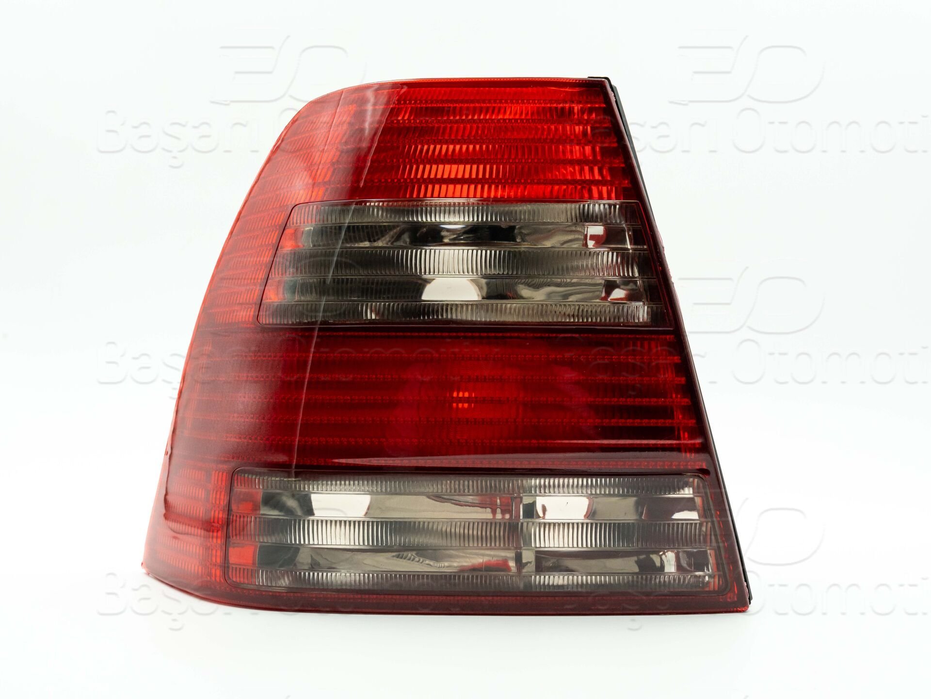 Volkswagen Bora 1998 - 2004 Sol Arka Stop Lambası Fume