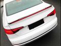 Audi A4 2016-2019  Uyumlu Yedek Parça Led Spoiler Parlak Siyah