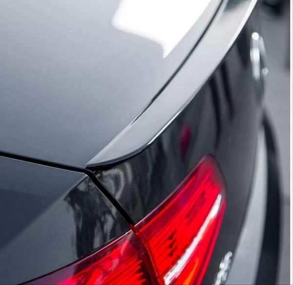 Volkswagen Passat B8 2015 ve Sonrası Uyumlu Anatomik Spoiler (Boyasız)