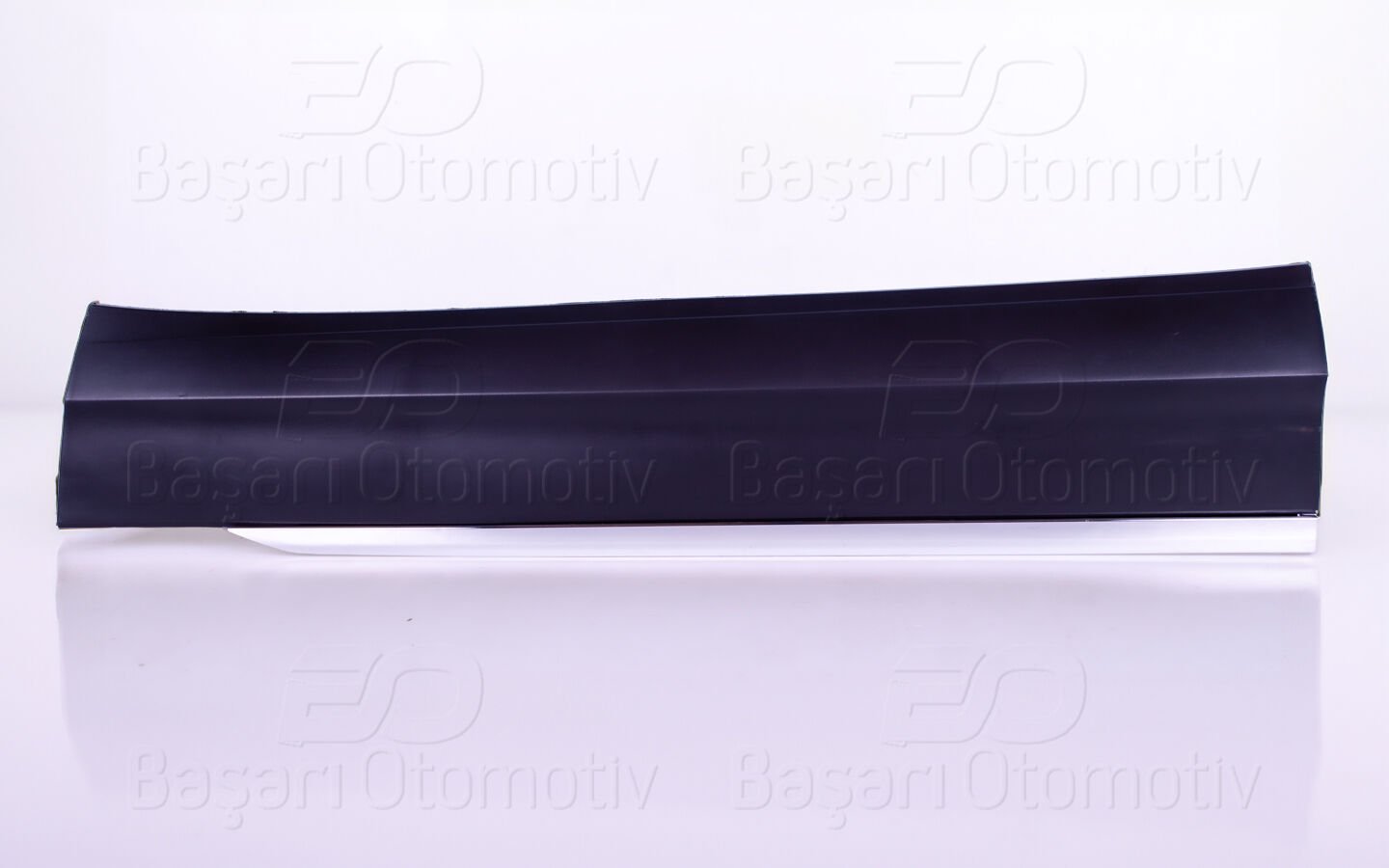 Volkswagen Tiguan 2016-2020 Ön Alt Sağ Nikelajlı Kapı Çıtası