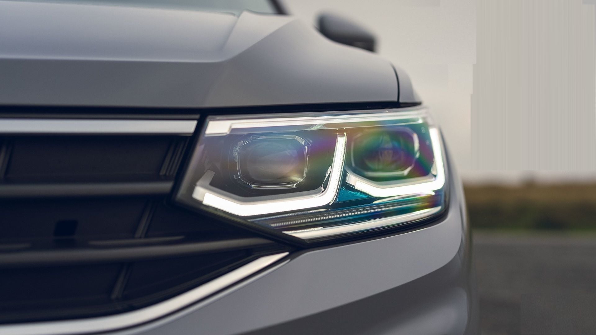 Volkswagen Tiguan 2021 Sonrası Uyumlu Full Led Far / Halojen Far İçin