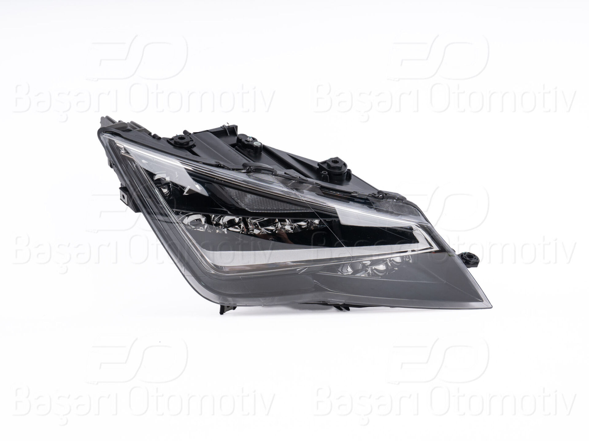 Seat Leon 2013-2017 Sağ Far LED Beyinli