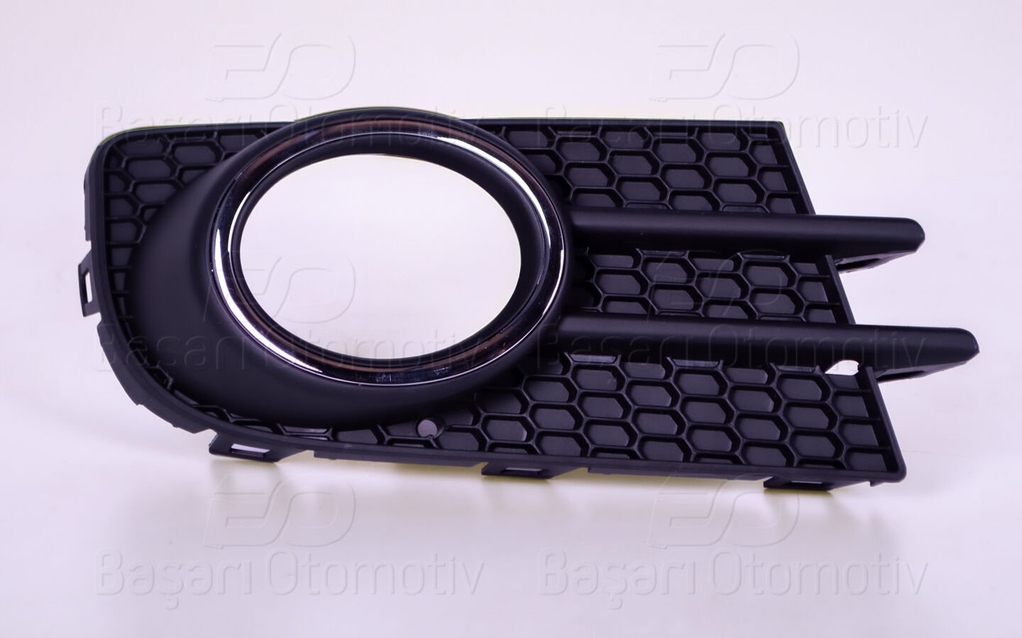 Volkswagen Tiguan 2012-2016 Sağ Sisli Nikelajlı Tampon Izgarası