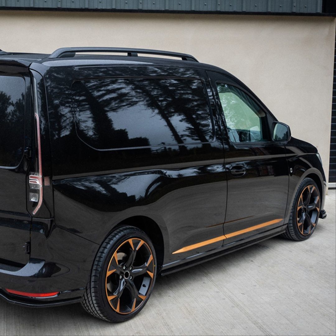 Volkswagen Caddy 2021 Sonrası Uyumlu Aero Kıt / Pıano Black