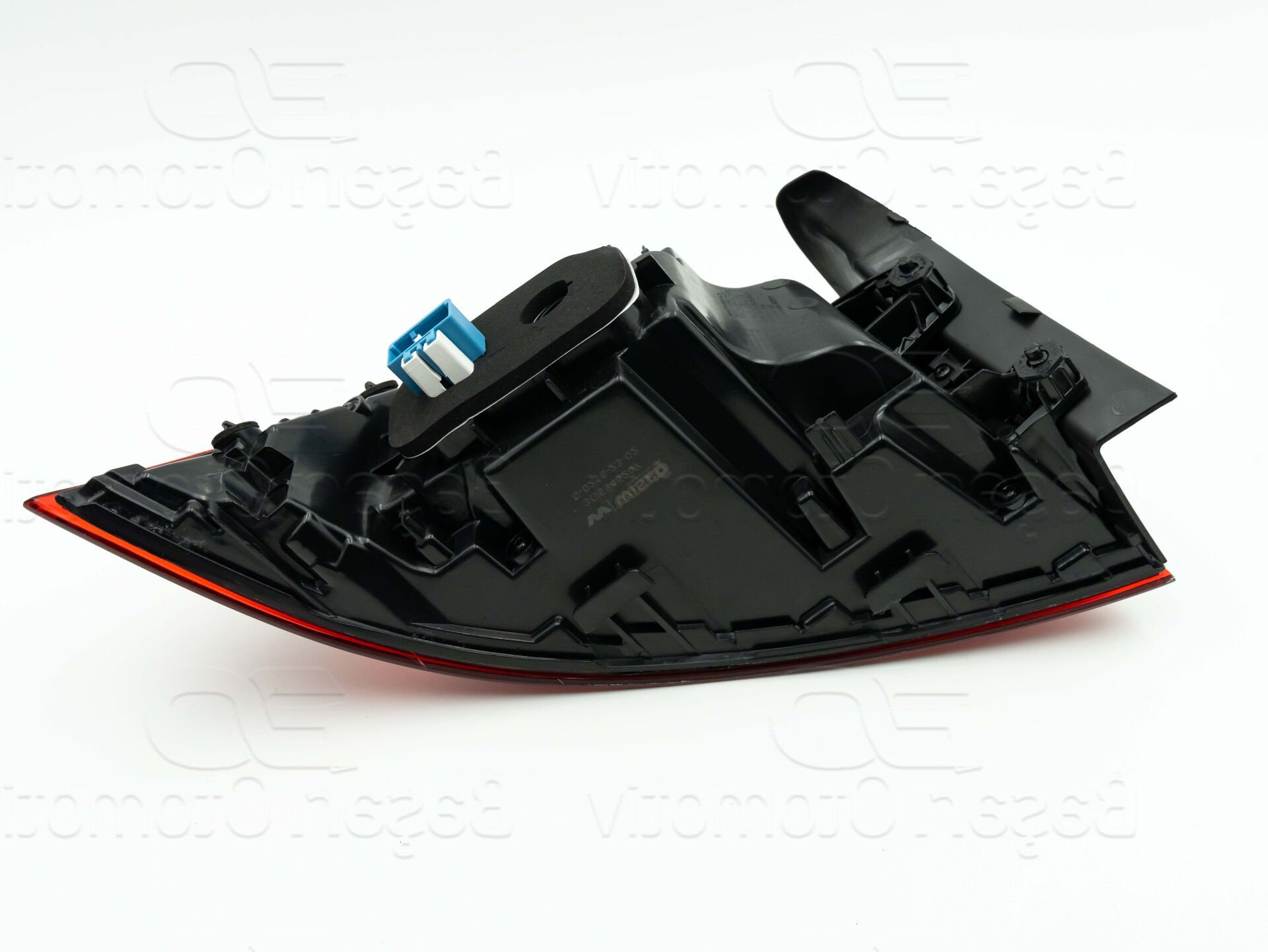 Volkswagen Passat B8 Highline R-Line 2014 - 2018 Sağ Stop Lambası