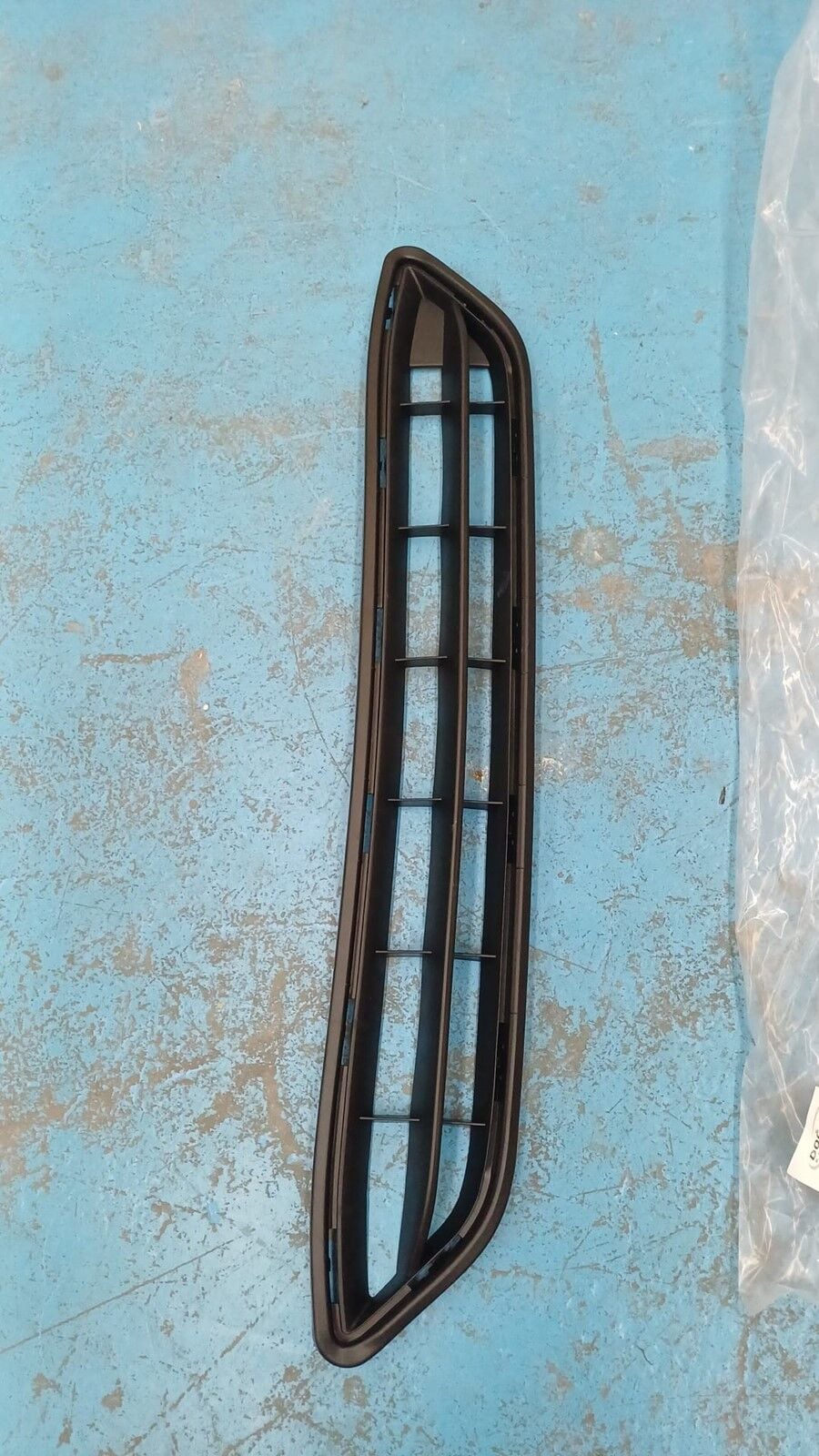 Honda CR-V 2015 Sonrası Ön Tampon Orta Izgara (71127-T1V-E010-M1)