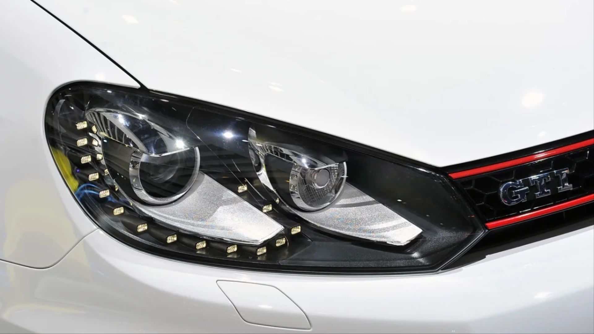 Volkswagen Golf 6 R20 Led Far